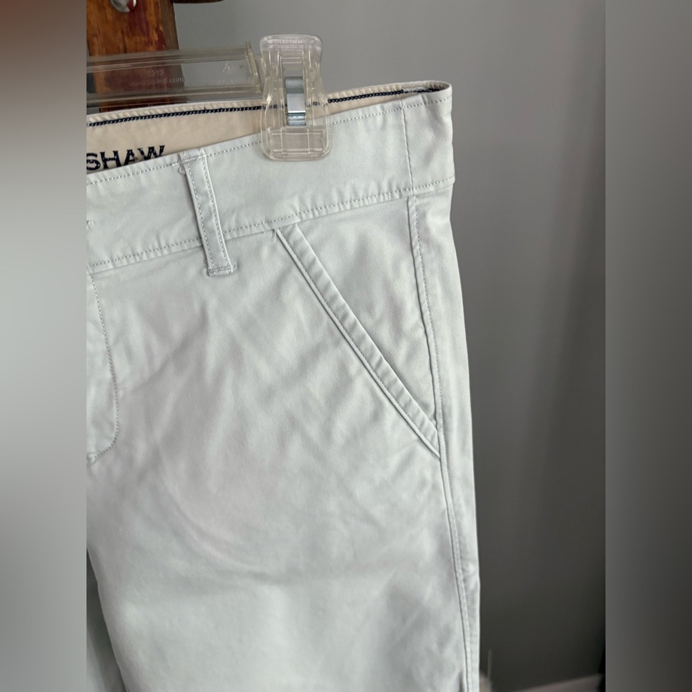 Women’s Light tan Shorts size 4 from Eddie Bauer - Picture 6 of 8